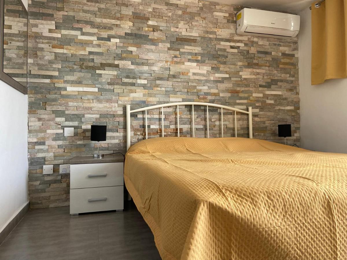 ホテル Sqaq Numru 1 Accomodation ラバト エクステリア 写真