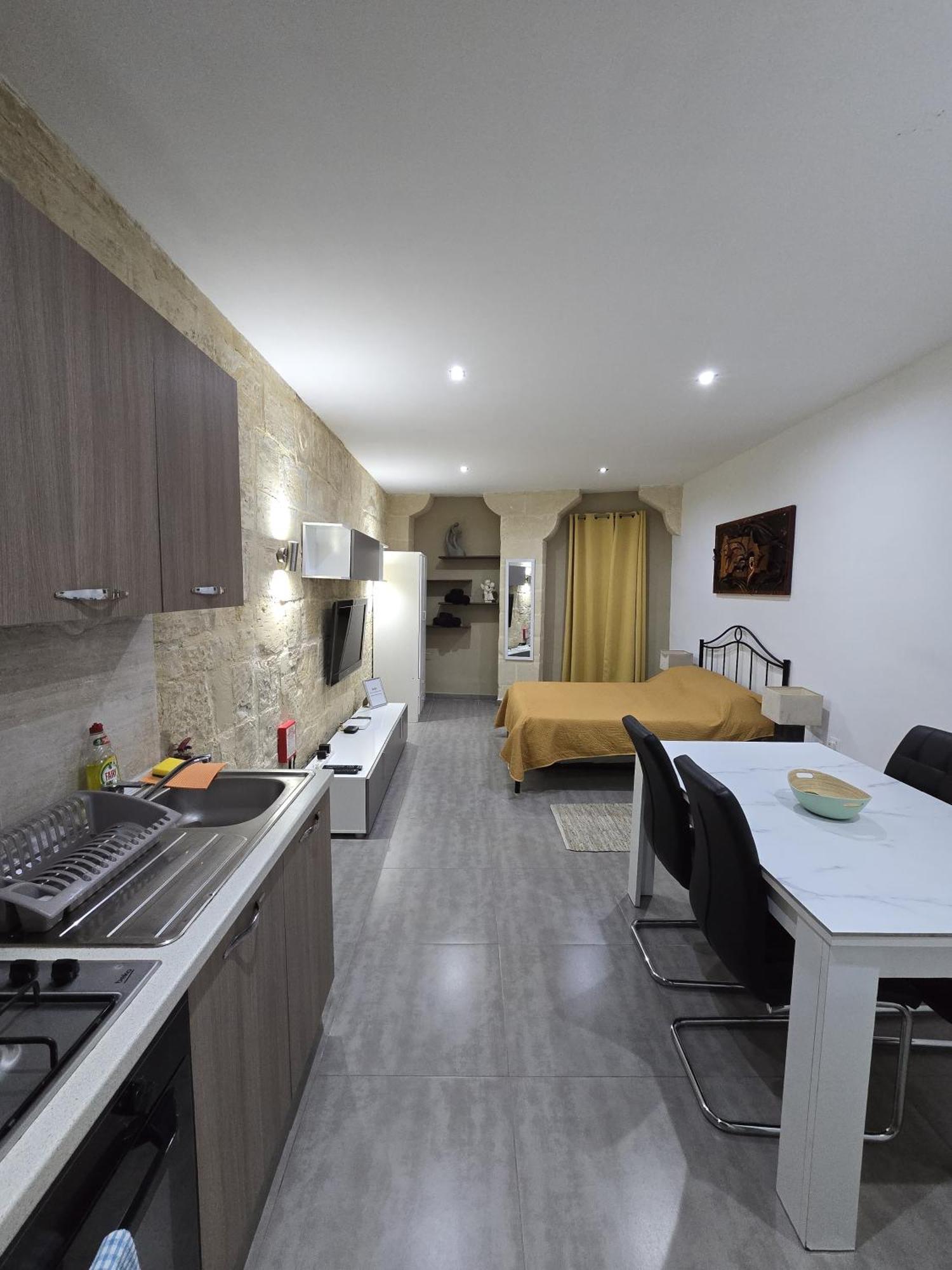 ホテル Sqaq Numru 1 Accomodation ラバト エクステリア 写真